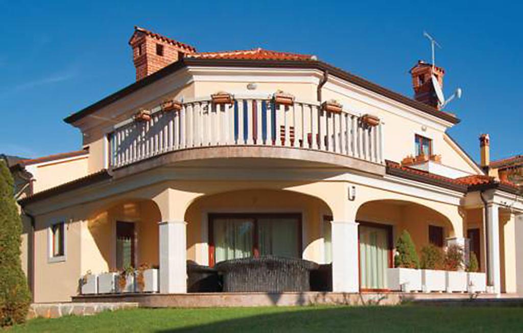 Apartments Villa Teuta Umag Exterior photo